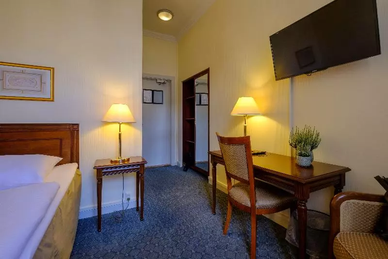 استودیوی استاندارد, Sedona Springs Resort