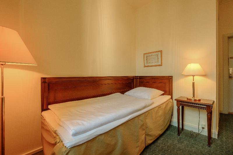 스탠다드 스튜디오, Sedona Springs Resort