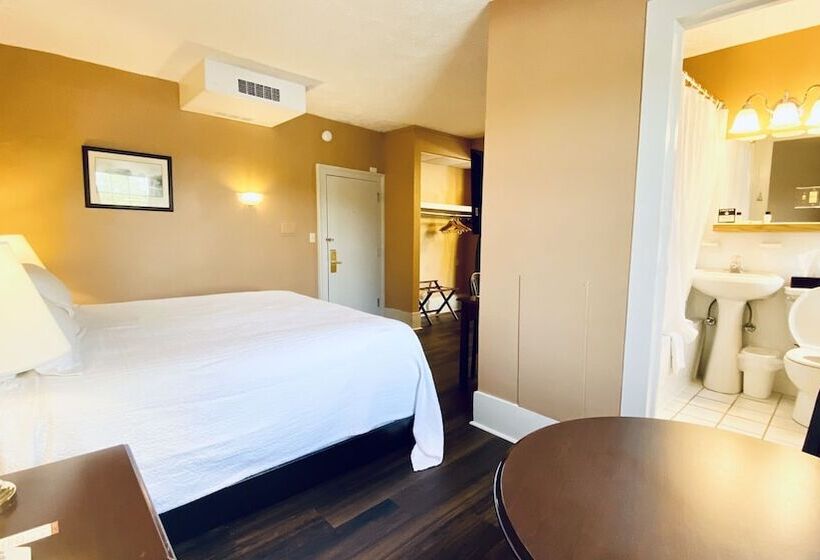 Номер Стандарт, Shawnee Inn And Golf Resort