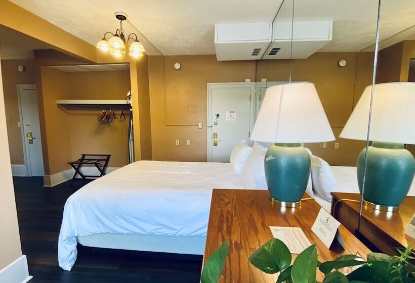 Номер Стандарт, Shawnee Inn And Golf Resort