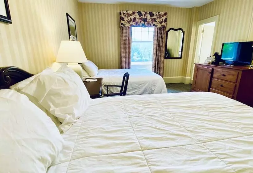 ２ダブルベッドのスタンダードルーム, Shawnee Inn And Golf Resort