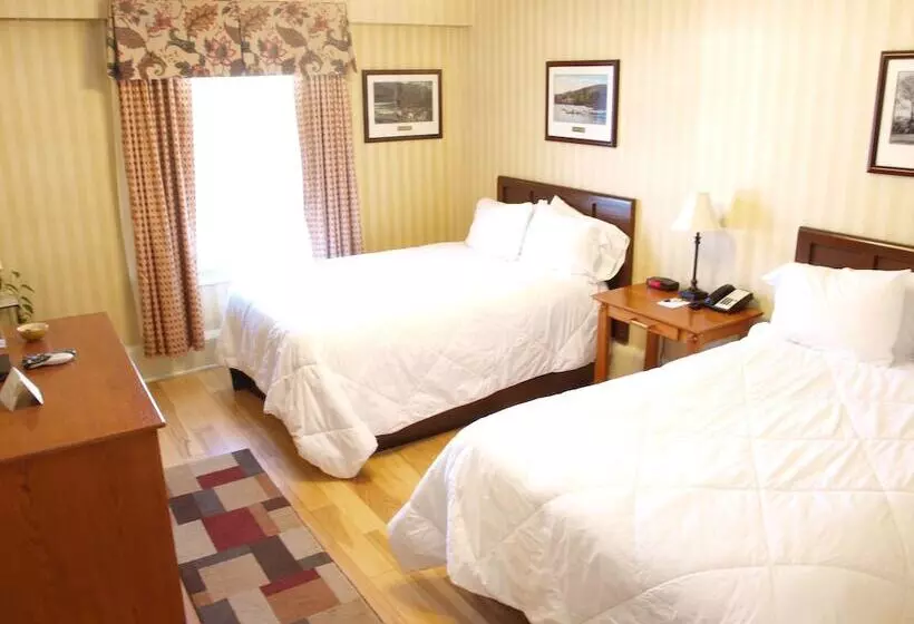 ２ダブルベッドのスタンダードルーム, Shawnee Inn And Golf Resort