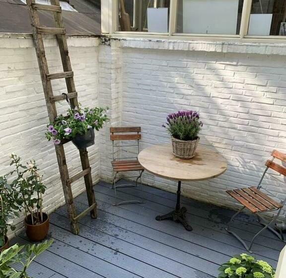 غرفة قياسية مزوَّدة بشُرفة, Logement Petit Beijers