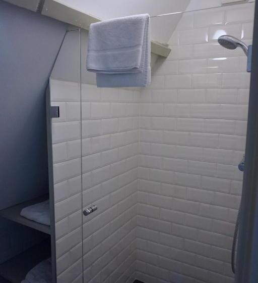 غرفة دور أخير, Logement Petit Beijers