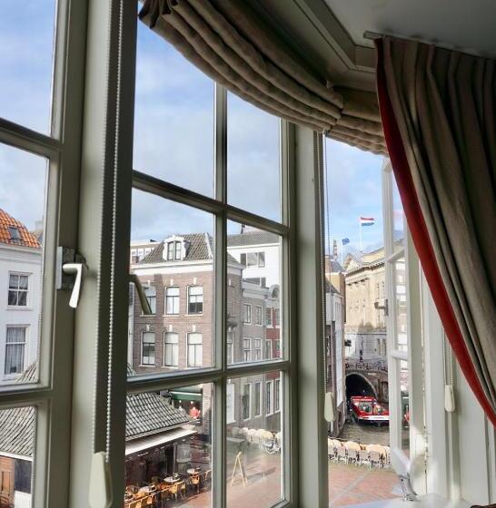 غرفة قياسية مزوَّدة بشُرفة, Logement Petit Beijers