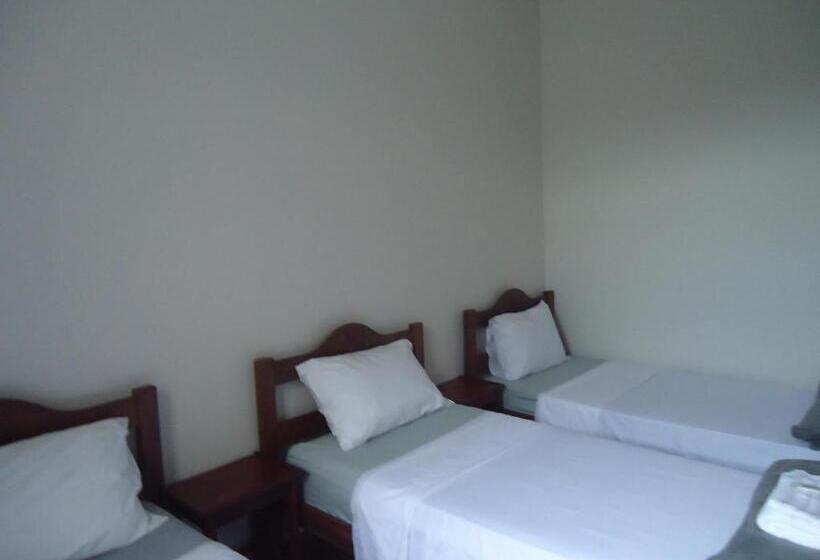 اتاق استاندارد سه نفره, Hospedagem Solar Do Rosário