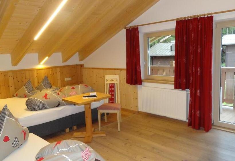 غرفة عائلية, Pension Waldesruh