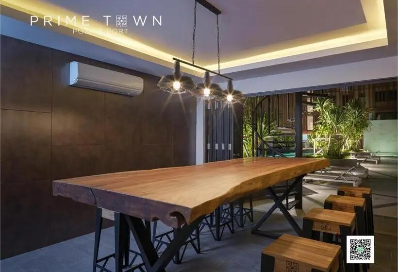 اتاق سوپریور با چشم‌انداز استخر, Prime Town   Posh & Port Hotel Phuket