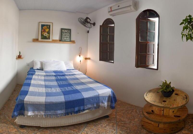 اتاق اکونومی, Puleiro Hostel