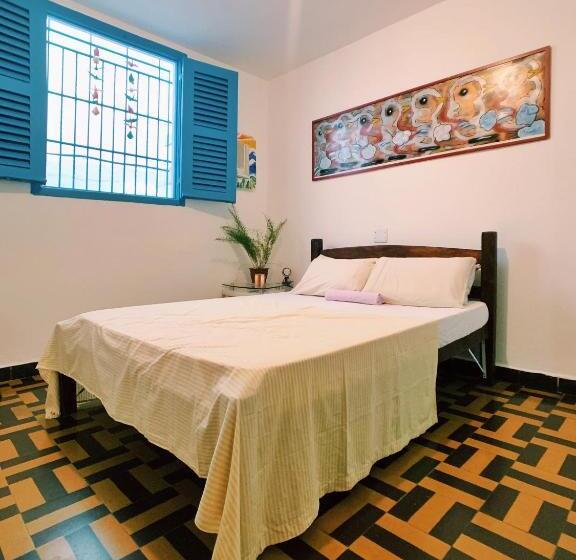 バス共有のスタンダードルーム, Zili Pernambuco   Hostel Pousada