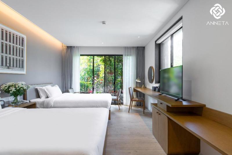 اتاق استاندارد با چشمانداز باغ, Blessed