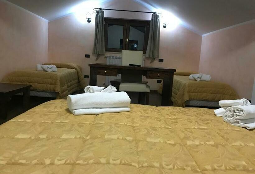 חדר סטנדרט לארבעה, River