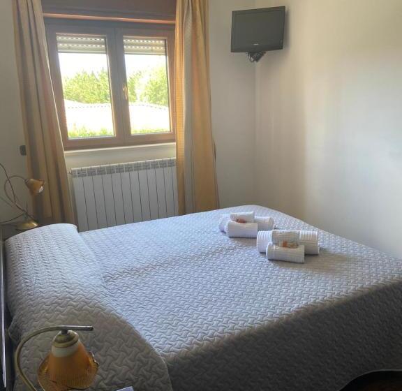 חדר סטנדרט לשלושה, River