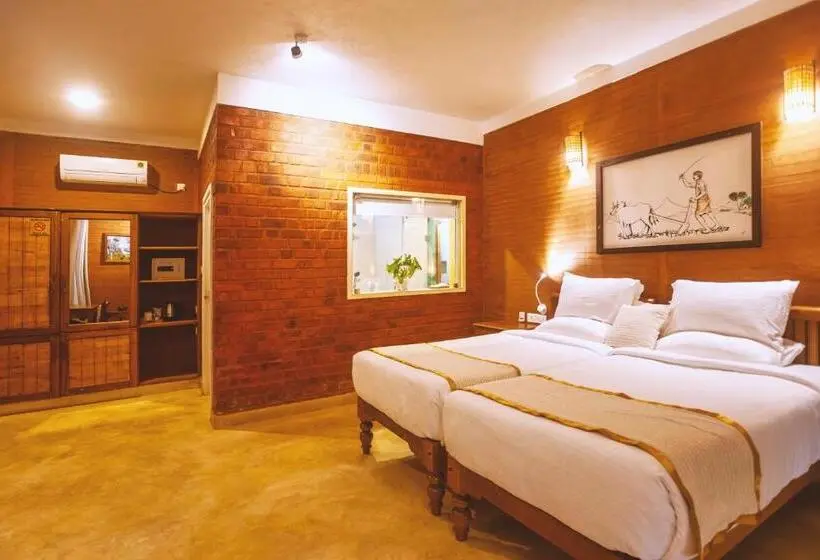 Villa 1 Makuuhuone, Amara Ayurveda Retreat  Overlooking Evergreen Western Ghats An Ecologically Sustainable Living Space