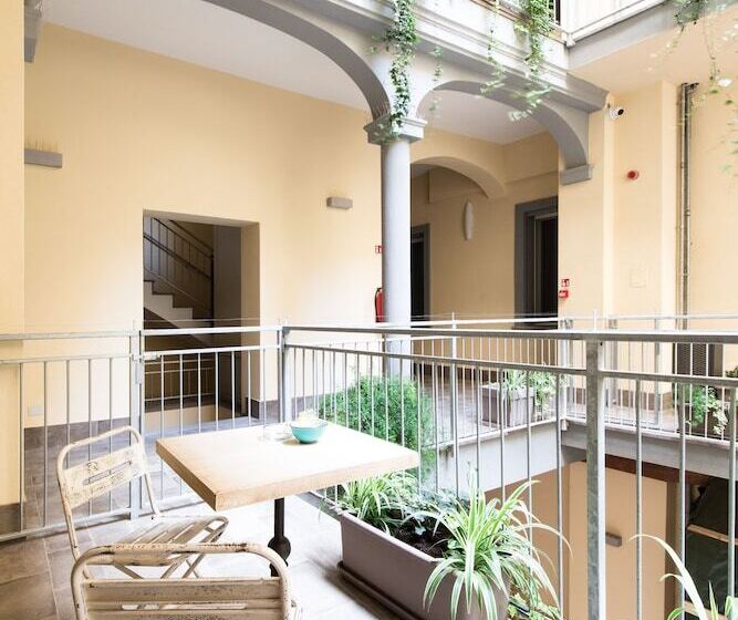 سوییت جونیور با بالکن, Agave In Citta