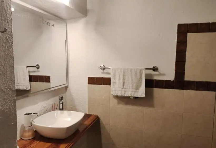 スタンダード４人部屋, Nieto Mompox, Ubicado En El Corazón Del Centro Histórico, Frente Al Rio Magdalena En Zona De Malecón