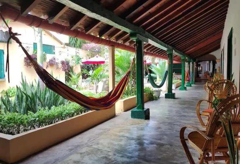 スタンダード４人部屋, Nieto Mompox, Ubicado En El Corazón Del Centro Histórico, Frente Al Rio Magdalena En Zona De Malecón