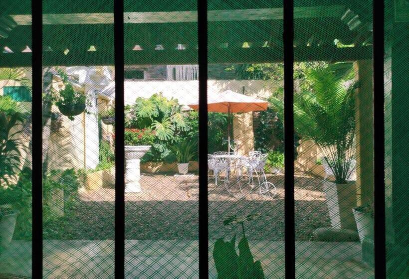 غرفة عائلية, Nieto Mompox, Ubicado En El Corazón Del Centro Histórico, Frente Al Rio Magdalena En Zona De Malecón