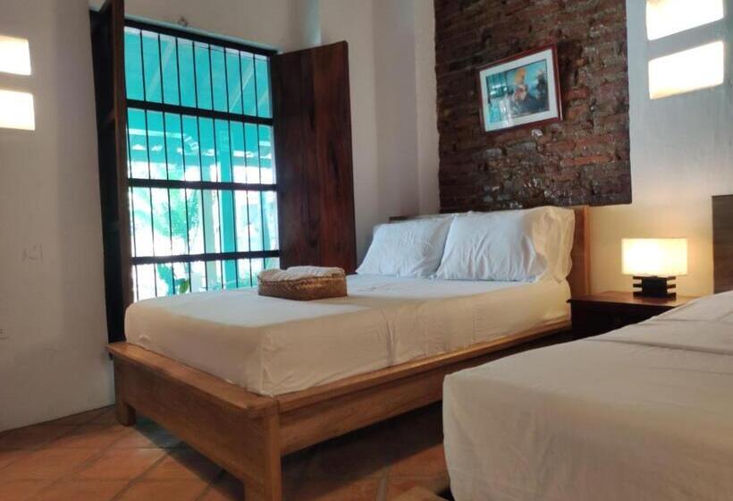 غرفة عائلية, Nieto Mompox, Ubicado En El Corazón Del Centro Histórico, Frente Al Rio Magdalena En Zona De Malecón