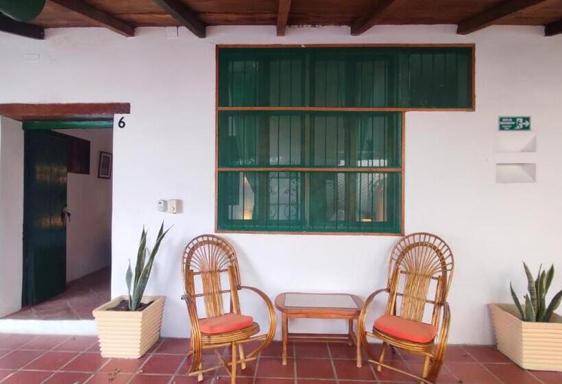 غرفة قياسية ثلاثية, Nieto Mompox, Ubicado En El Corazón Del Centro Histórico, Frente Al Rio Magdalena En Zona De Malecón