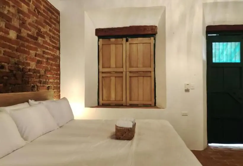スーペリアールーム, Nieto Mompox, Ubicado En El Corazón Del Centro Histórico, Frente Al Rio Magdalena En Zona De Malecón