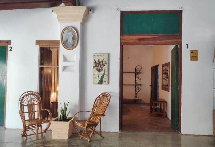 غرفة قياسية, Nieto Mompox, Ubicado En El Corazón Del Centro Histórico, Frente Al Rio Magdalena En Zona De Malecón