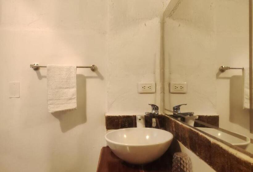 غرفة قياسية ثلاثية, Nieto Mompox, Ubicado En El Corazón Del Centro Histórico, Frente Al Rio Magdalena En Zona De Malecón