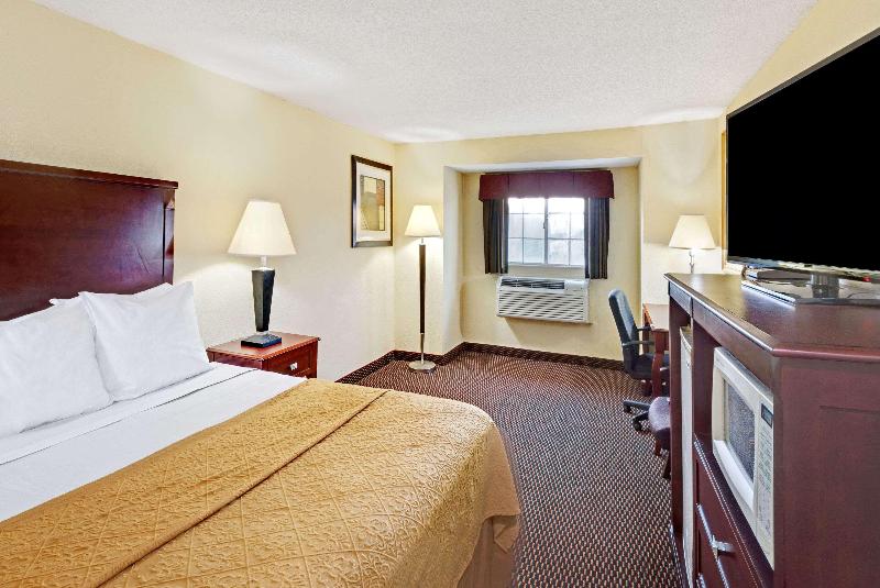 장애인을 위한 킹사이즈 침대 스탠다드 룸, Comfort Inn & Suites Houston I10 West Energy Corridor
