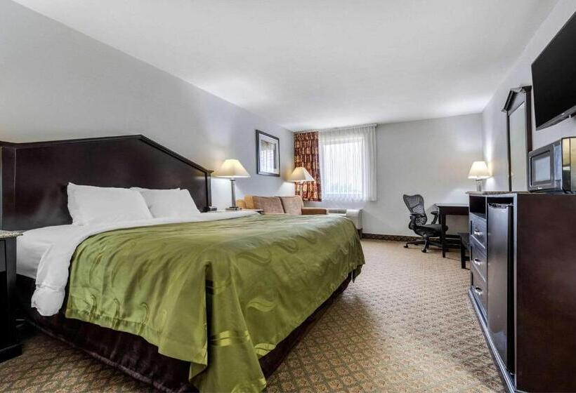اتاق استاندارد با تخت بزرگ برای معلولان, Quality Inn Fort Wayne