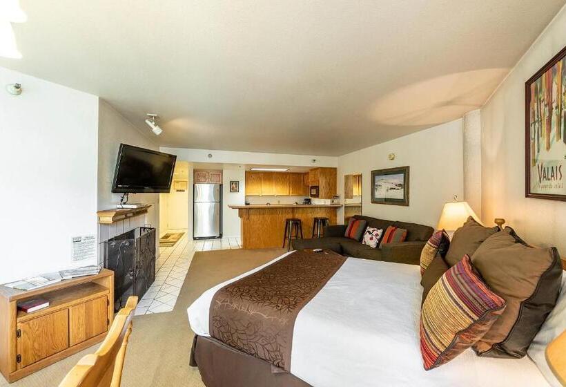 スタンダードスタジオ, Silver King By All Seasons Resort Lodging