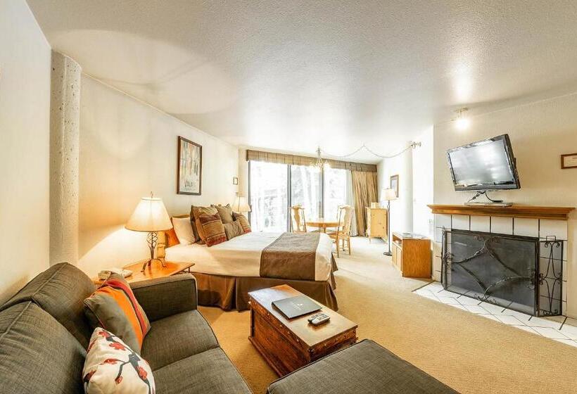 スタンダードスタジオ, Silver King By All Seasons Resort Lodging