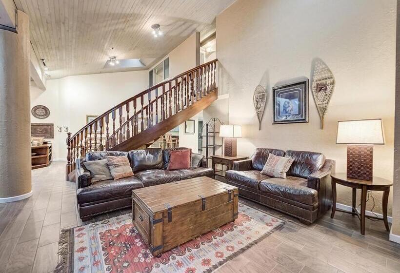 Апартаменты 3 Спальни, Silver King By All Seasons Resort Lodging