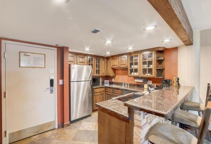 １ベッドルームのデラックスアパートメント, Silver King By All Seasons Resort Lodging