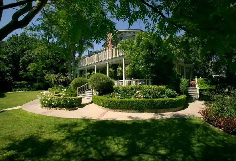 اتاق استاندارد, Simpson House Inn