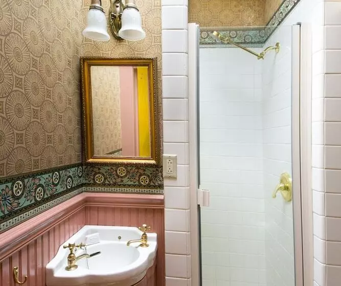 اتاق استاندارد با تخت دوبل, Simpson House Inn