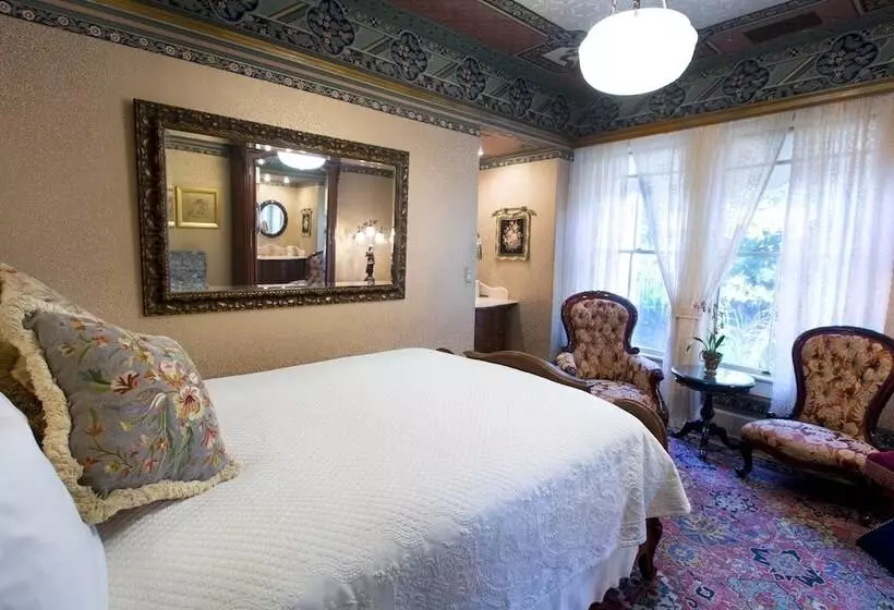 اتاق استاندارد با تخت دوبل, Simpson House Inn
