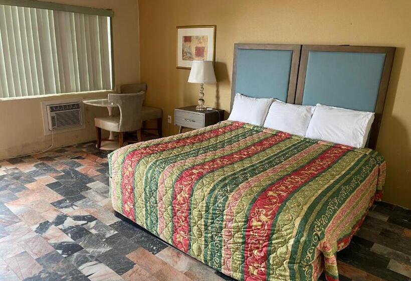 스탠다드 룸 킹사이즈 침대, Southwind Inn