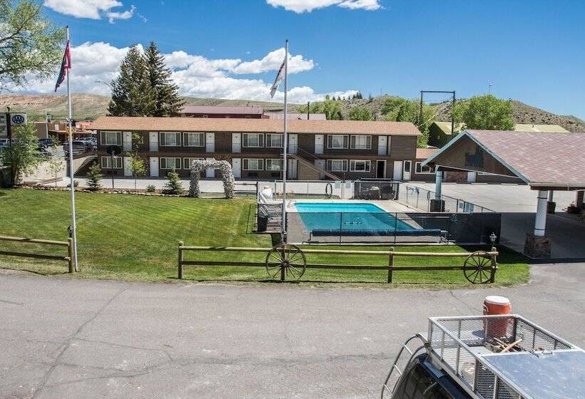 Номер Deluxe, Stagecoach Inn & Suites