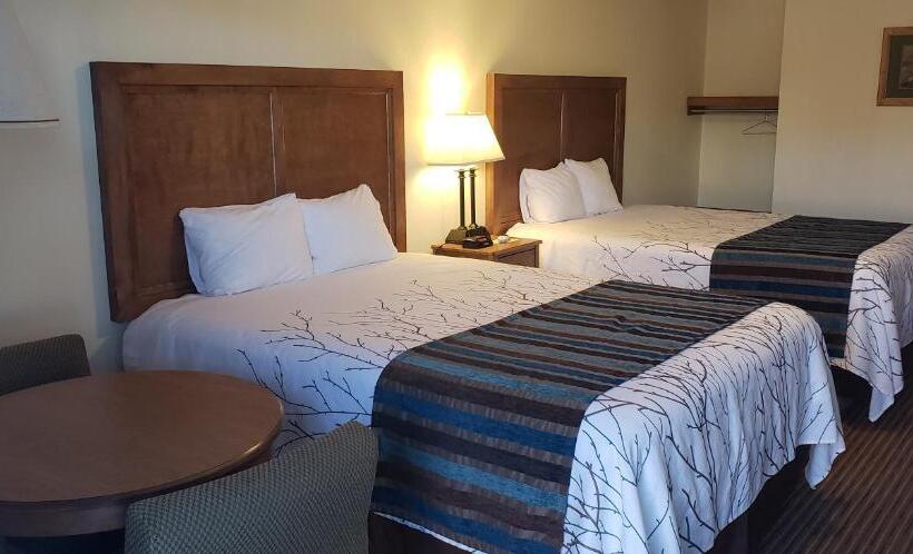 Номер Deluxe, Stagecoach Inn & Suites