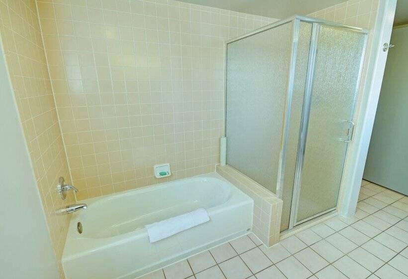 استودیوی استاندارد, Starr Pass Golf Suites