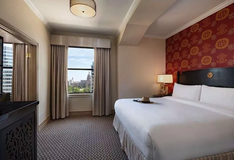سوئیت برای معلولان, The Stephen F Austin Royal Sonesta