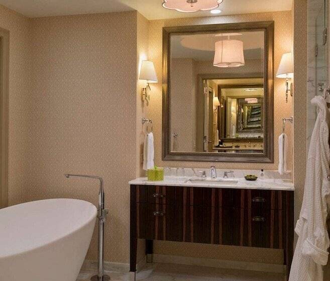 Suite, The Stephen F Austin Royal Sonesta
