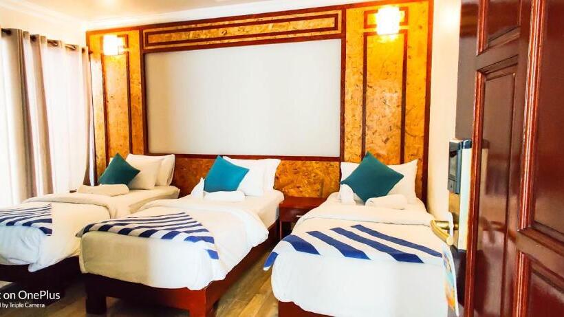 اتاق لوکس سه تخته, Athens View