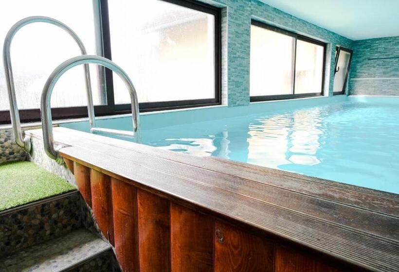 آپارتمان 1 خوابه با بالکن, Lola S House