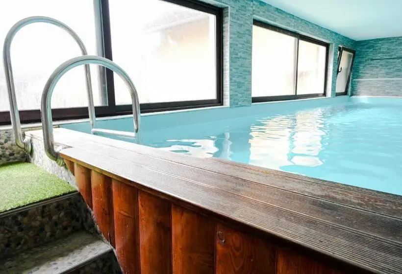 آپارتمان 1 خوابه با بالکن, Lola S House