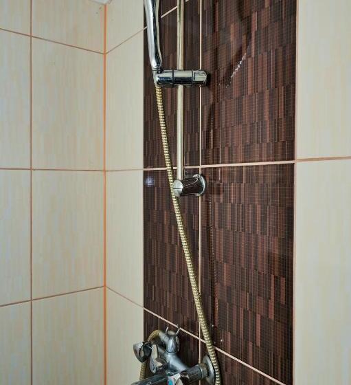 آپارتمان 3 خوابه, Lola S House