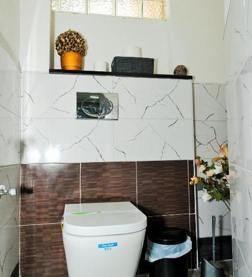 آپارتمان 1 خوابه با بالکن, Lola S House