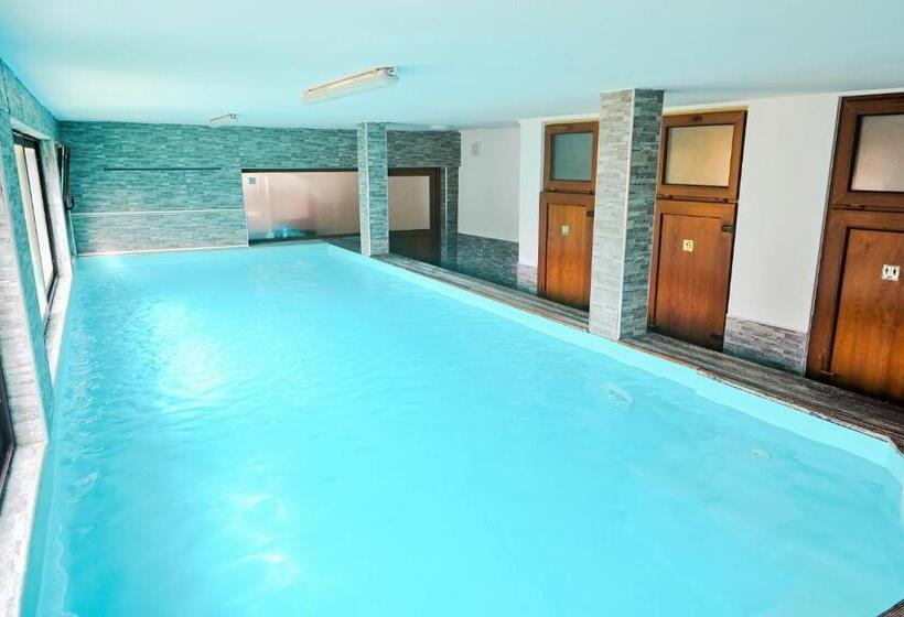 اتاق سوپریور, Lola S House