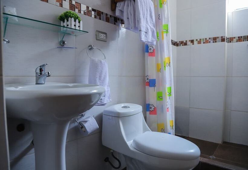 غرفة قياسية, Hostal Dreams House