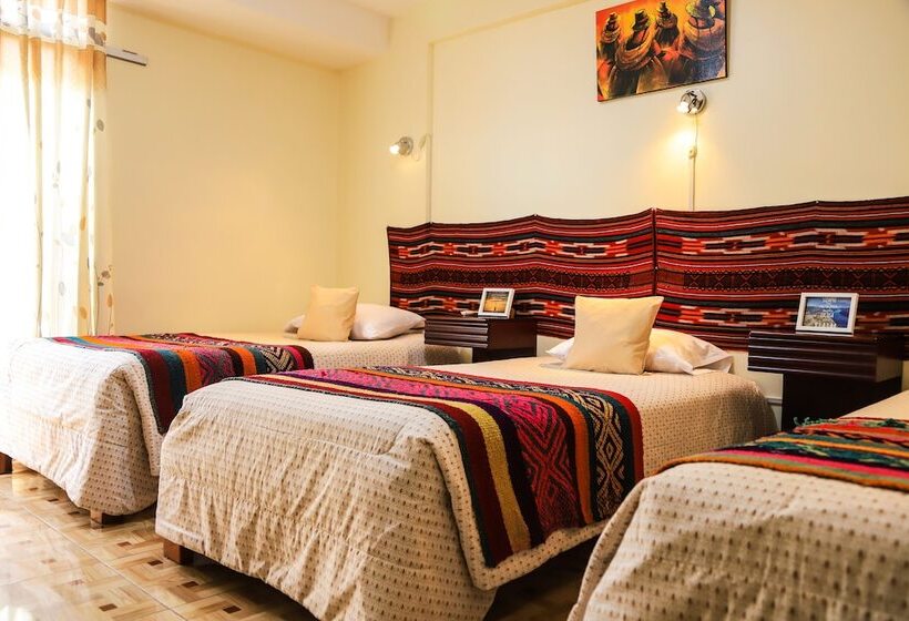غرفة قياسية ثلاثية, Hostal Dreams House